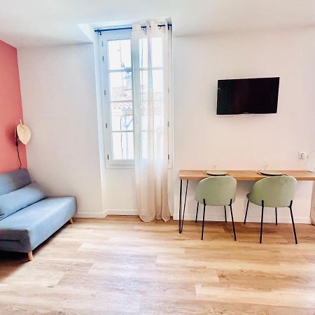 Le Quai 3 - Studio Neuf Lumineux Calme - Clim - Wifi - Gare A 200M アジャン エクステリア 写真