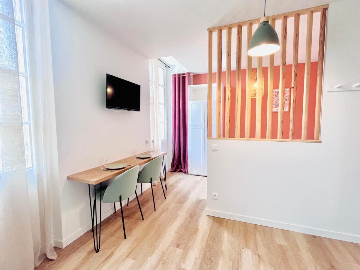 Le Quai 3 - Studio Neuf Lumineux Calme - Clim - Wifi - Gare A 200M アジャン エクステリア 写真