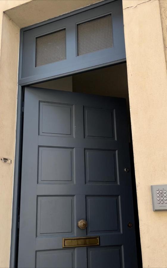 Le Quai 3 - Studio Neuf Lumineux Calme - Clim - Wifi - Gare A 200M アジャン エクステリア 写真